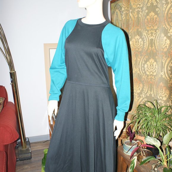 Vintage Patti Cappalli Black and Green Midi Dress - Picture 10 of 11